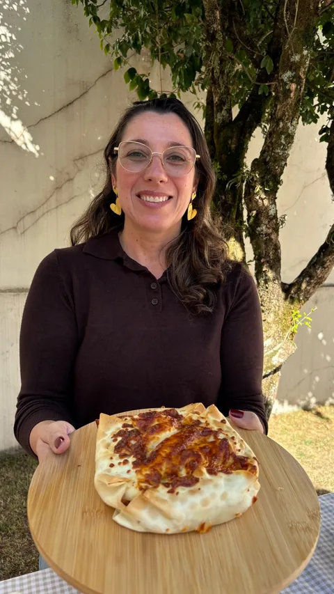 Torta de frango com massa de pastel, receita de Agradável Cozinha